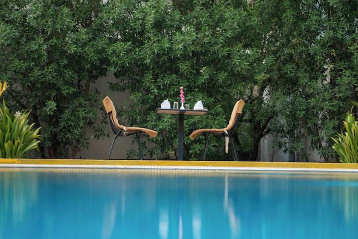 Pool 98 of 190