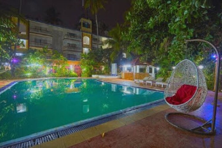 Pool 10 of 12