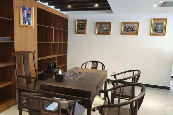 Room 3 of 15
