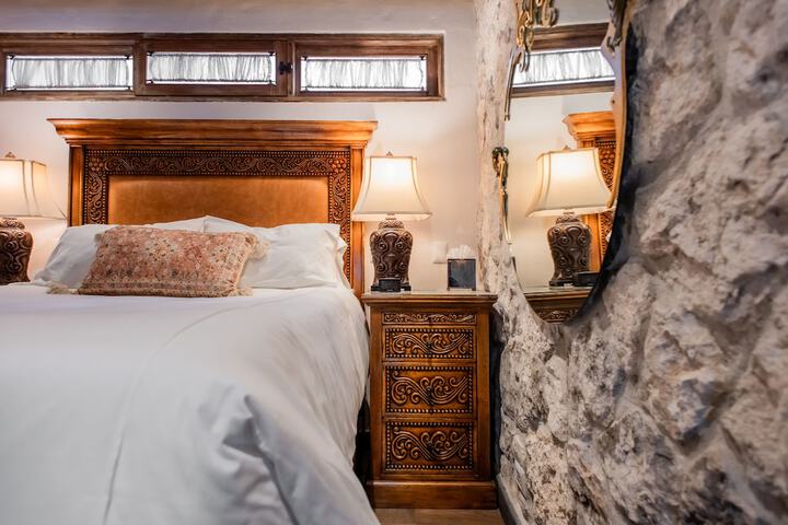 Room 10 of 53