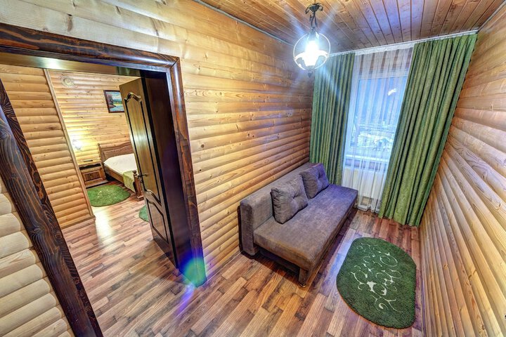Room 15 of 51