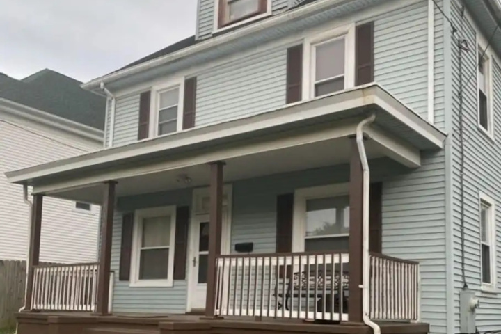 Photo of Fully Furnished 4-bedroom Located on a Quiet Block