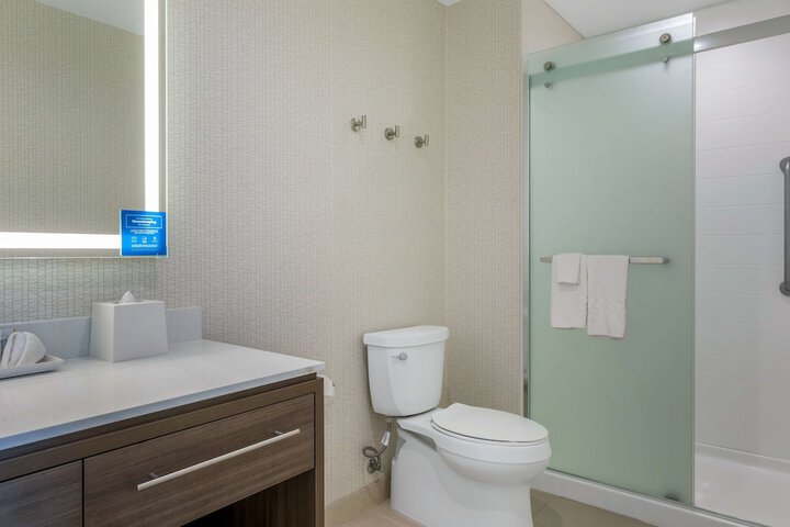 Bathroom shower