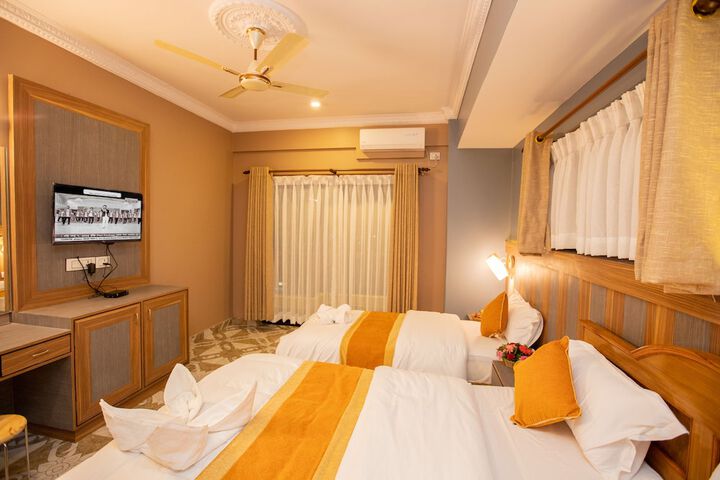 Room 10 of 40