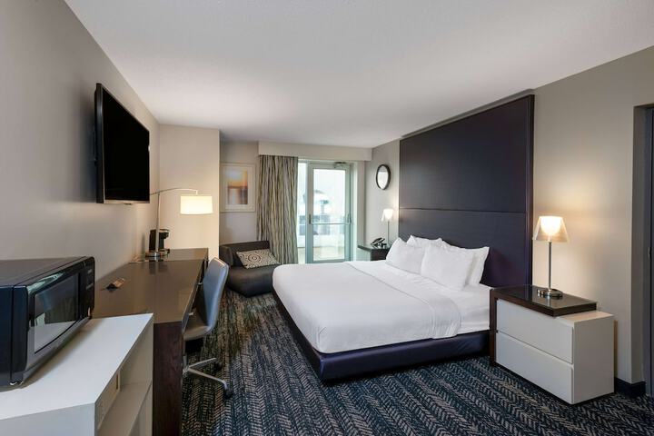 Room 16 of 48