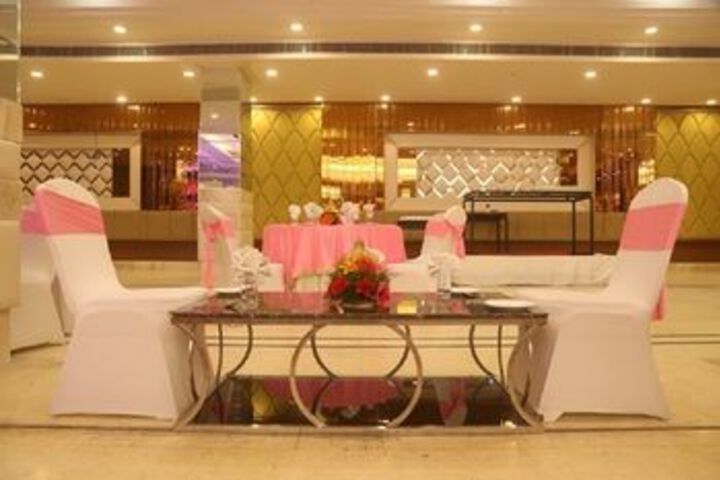 Ballroom/Hall 2 of 11