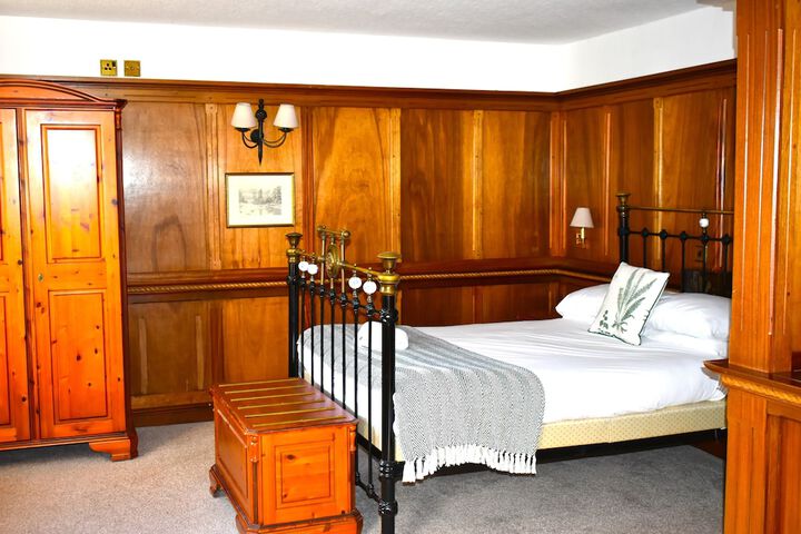 Room 8 of 57