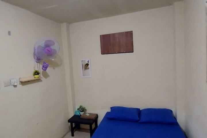 Room 4 of 6