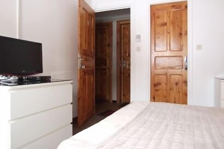 Room 16 of 92