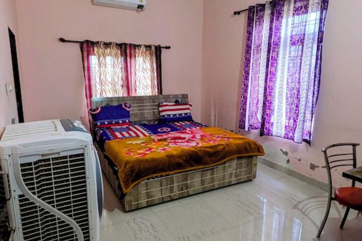 Room 2 of 14