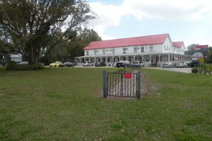 Hotel 16 of 23