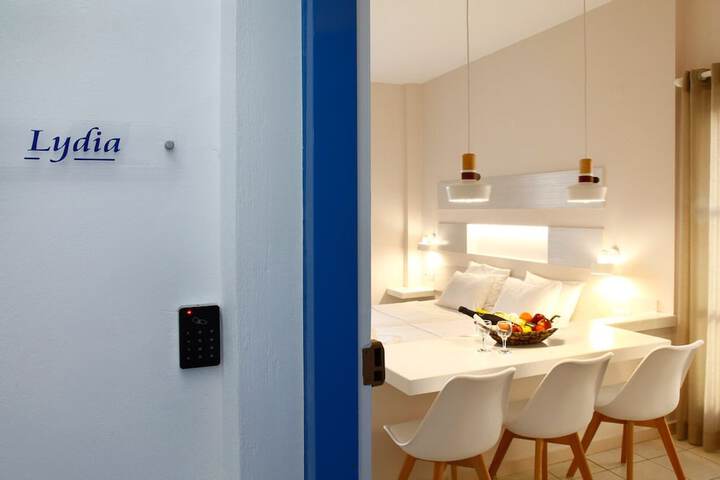 Room 13 of 49