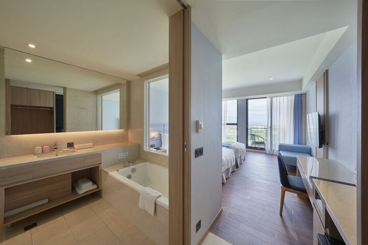 Room 18 of 75