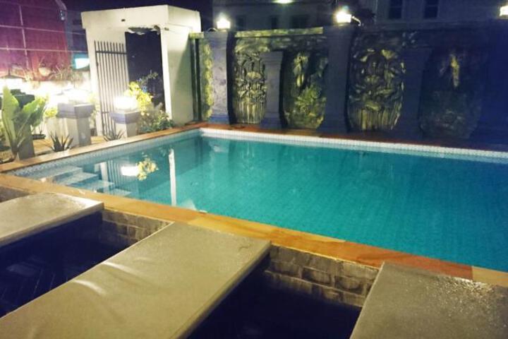 Pool 5 of 5