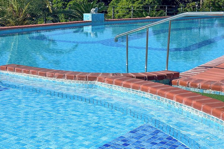 Pool 58 of 138