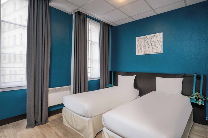 Room 8 of 26