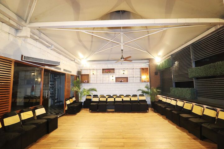 Ballroom/Hall 47 of 68
