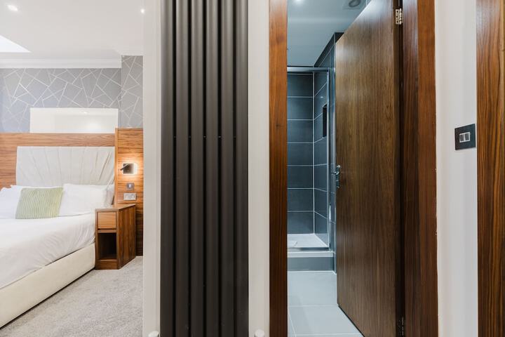 Room 20 of 125