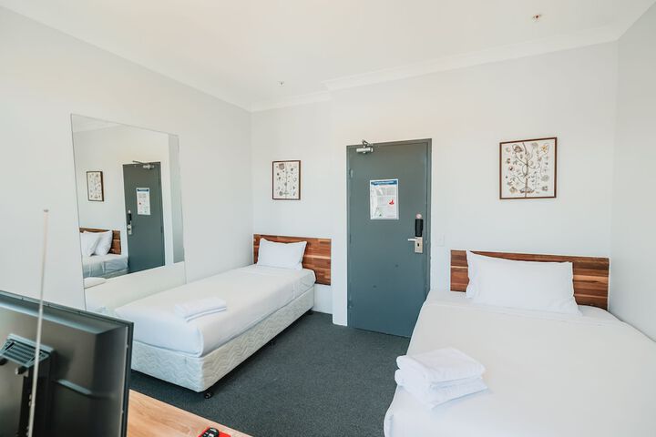 Room 5 of 51
