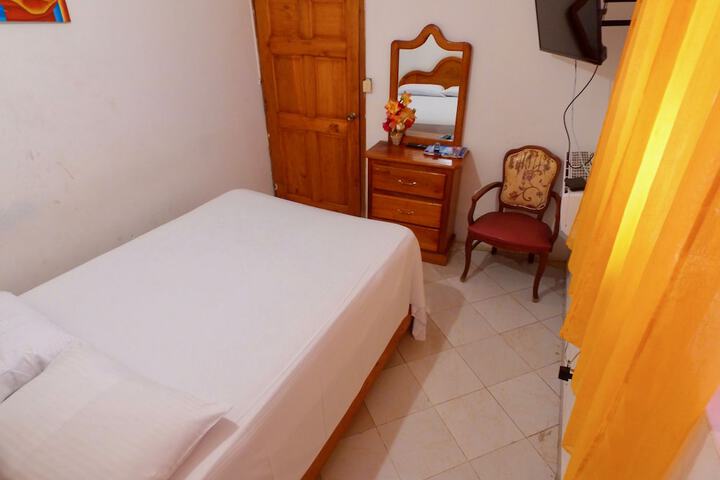 Room 4 of 17