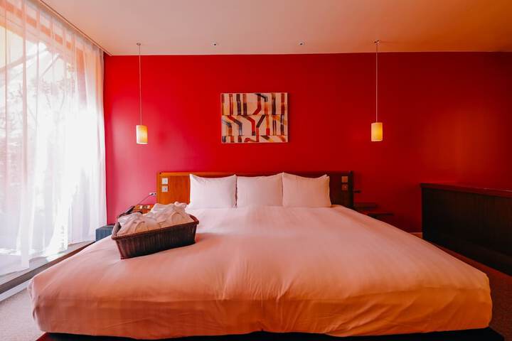 Room 5 of 53