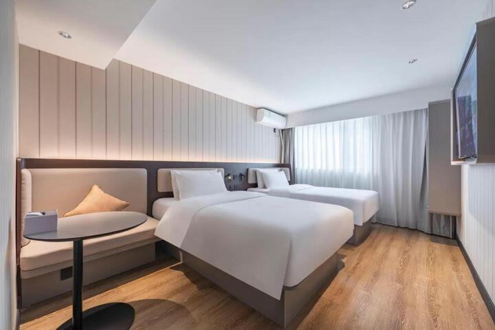 Hanting Hotel Shanghai Jingan Temple Center
