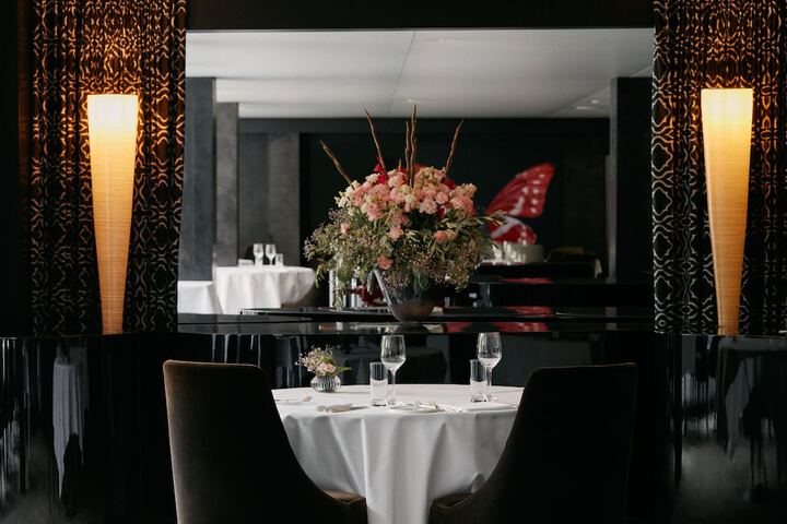 Dining 40 of 51