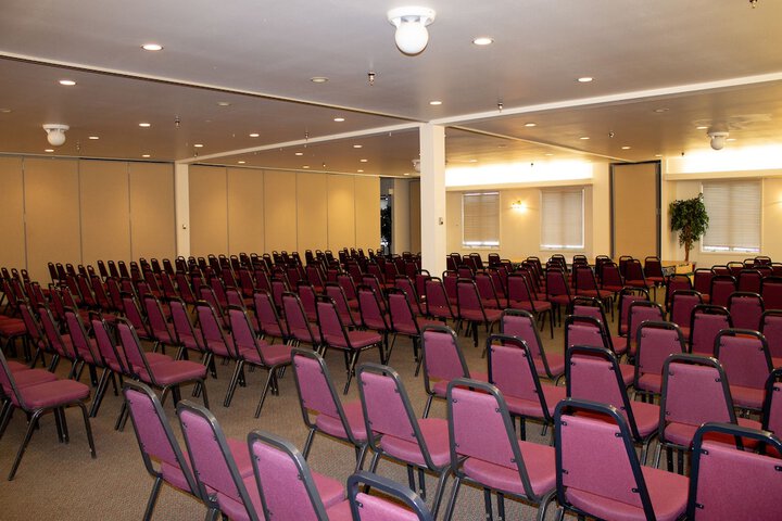 Business Center 66 of 73