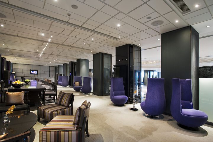 Lounge 66 of 79