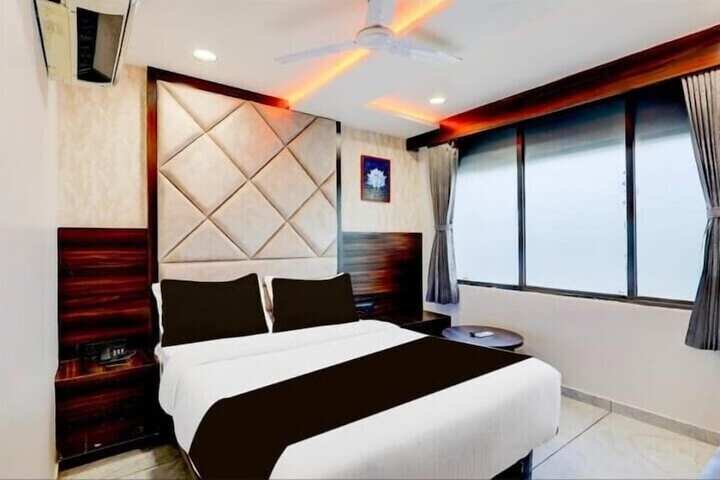 Room 27 of 51