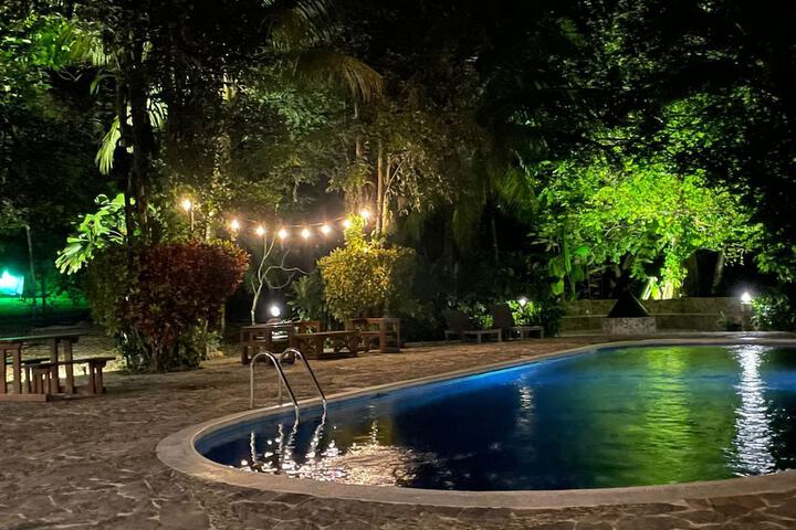 Pool Hotel