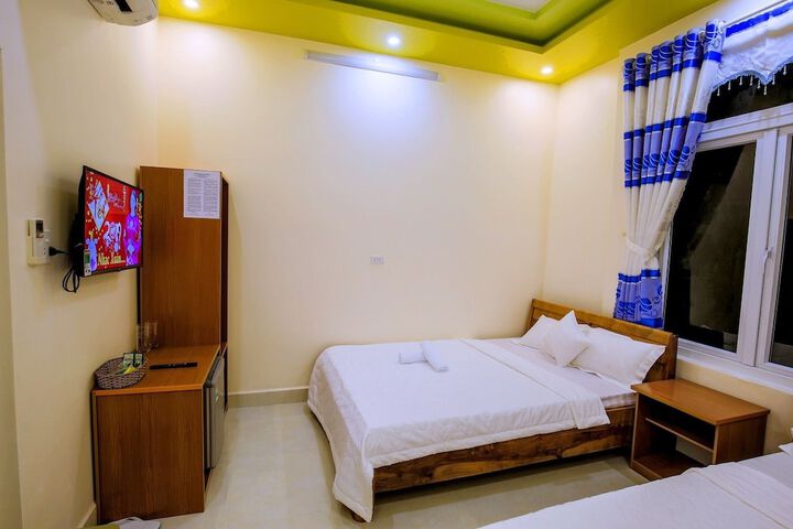 Room 9 of 19