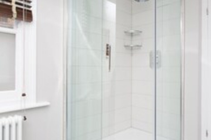 Room 4 of 13