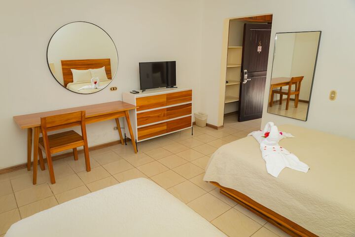 Room 10 of 38