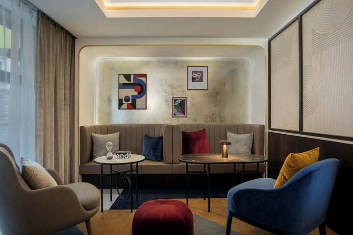 Lounge 59 of 71