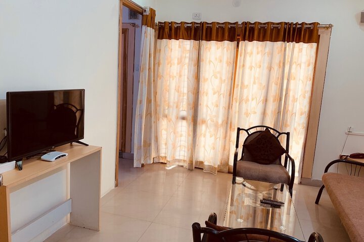 Room 7 of 14
