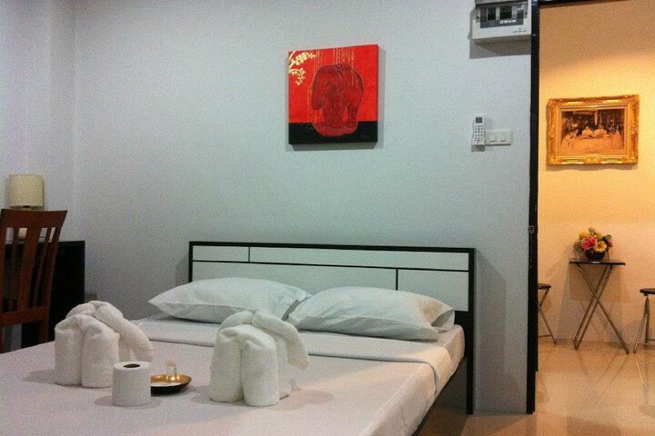 Room 12 of 35