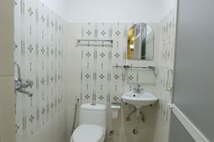 Room 20 of 34
