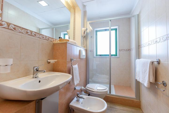 Clean Restrooms