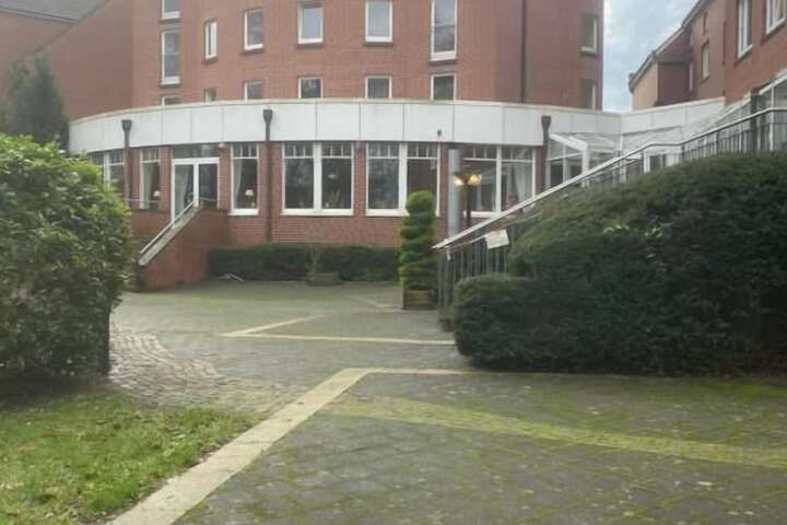 Terrace/Patio 10 of 24
