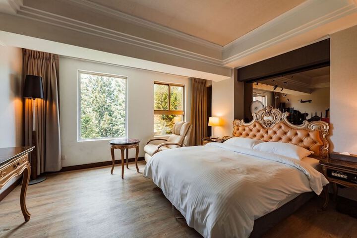 Room 15 of 63