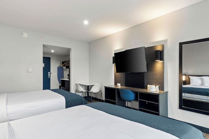 Room 20 of 37