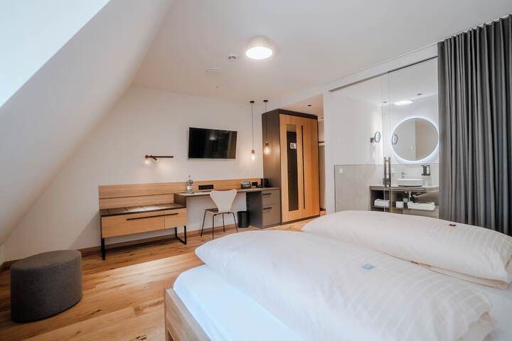 Room 39 of 130