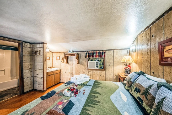 Room 2 of 13