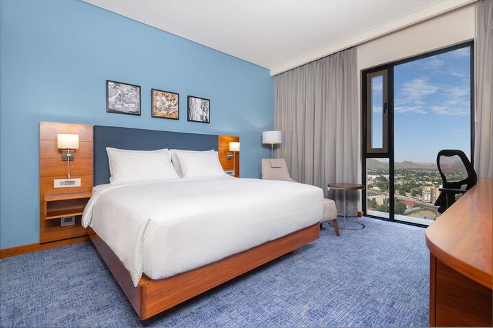 Room 5 of 26