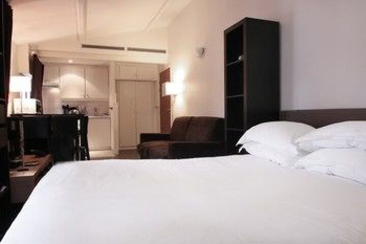 Room 22 of 71