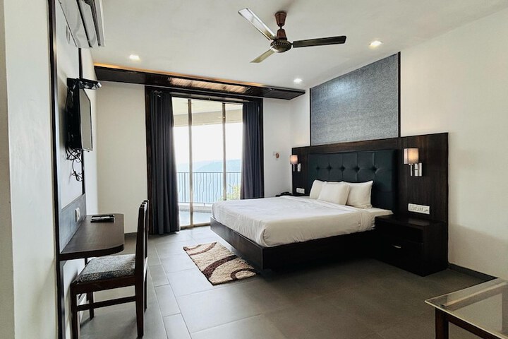 Room 7 of 23