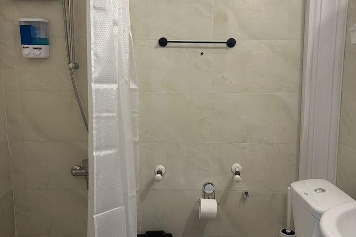 Room 20 of 66