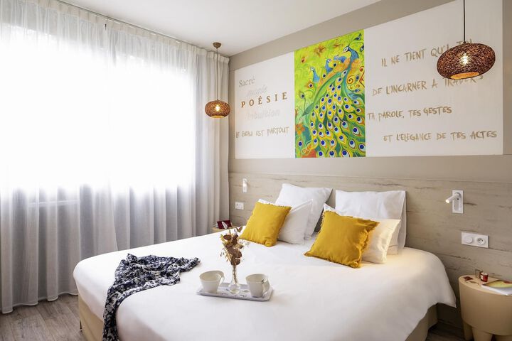 Room 25 of 60