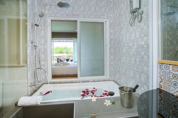 Room 45 of 72